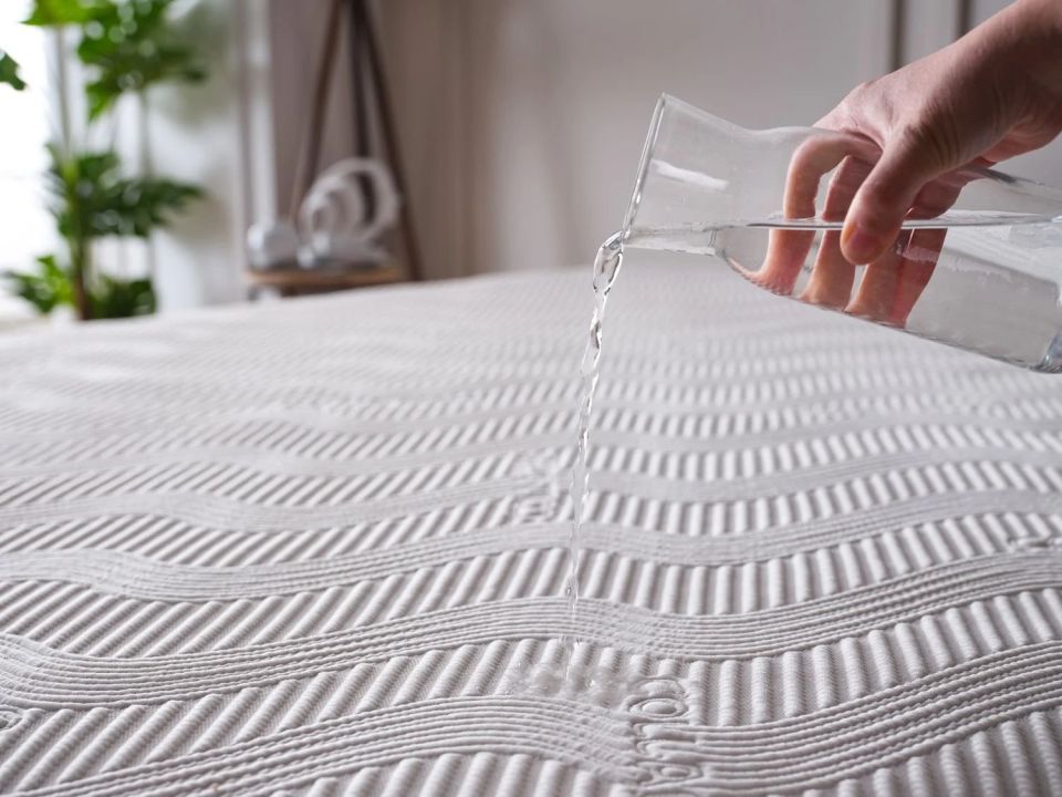Collagen Sıvı Geçirmez Fitted Alez 150 x 200 cm - Beyaz