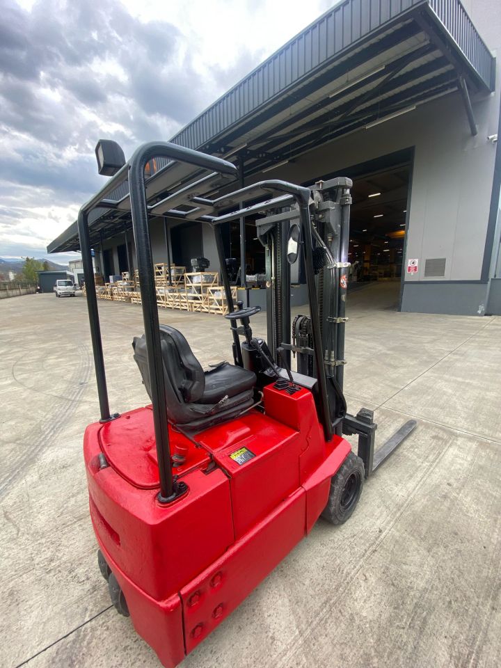2005 MODEL LİNDE 1.2 TON ELEKTRİKLİ FORKLİFT